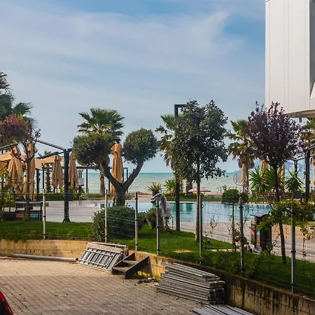 Seaside Palms Oasis By Ps * Голем